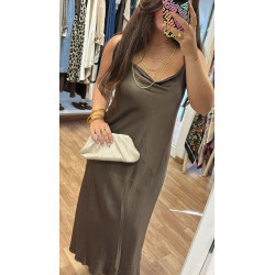 Vestido satén marrón