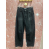 Pantalón tachuelas