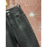 Pantalón tachuelas