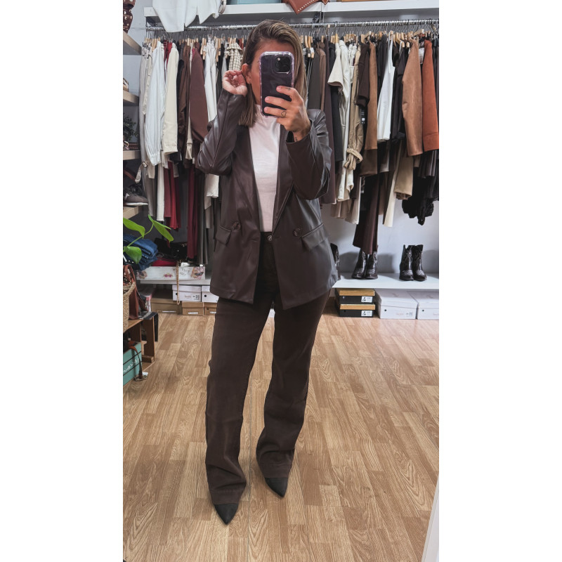 Americana marrón polipiel