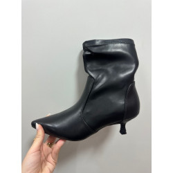 Bota calcetín corta