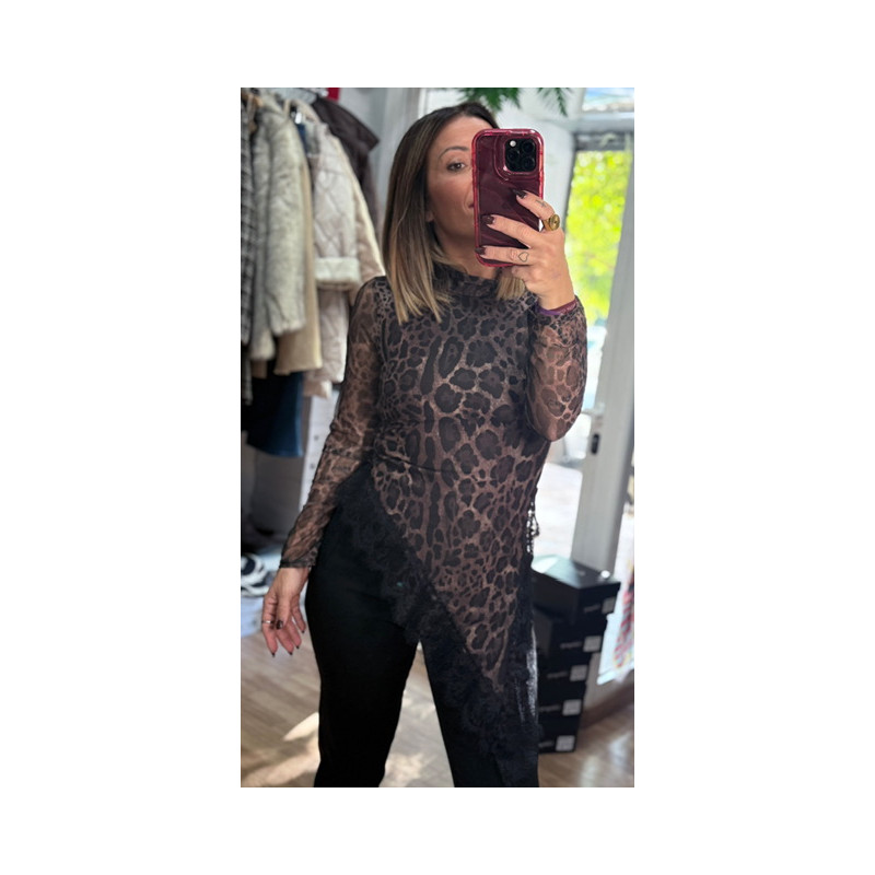 Top leopardo encaje