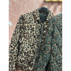Cazadora acolchada animalprint