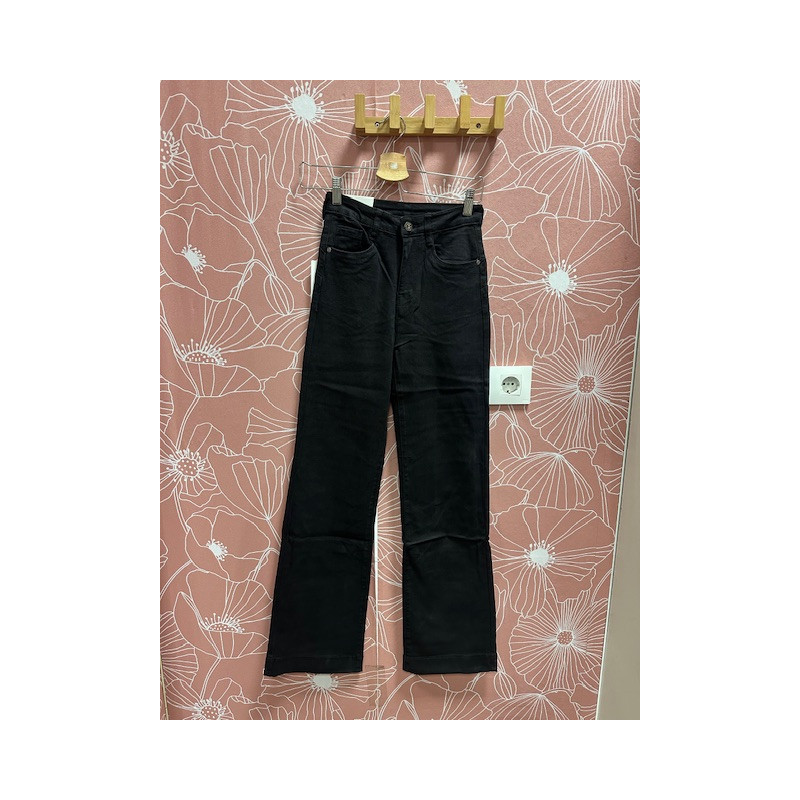 Pantalón vaquero negro