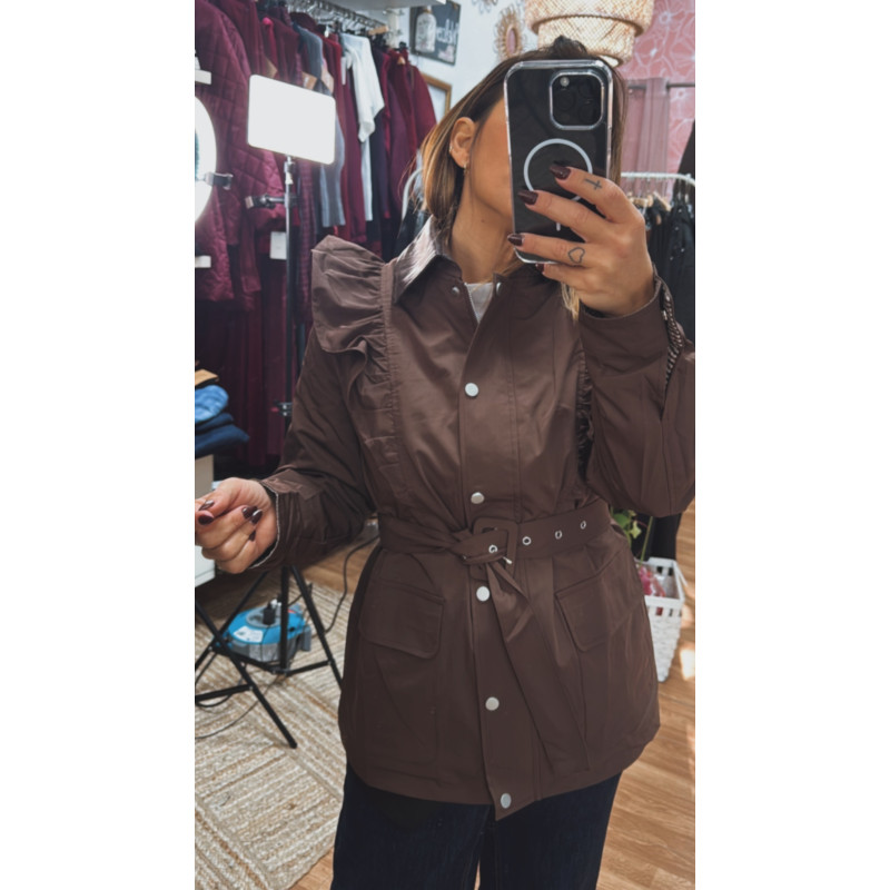 Chaqueta gabardina volante