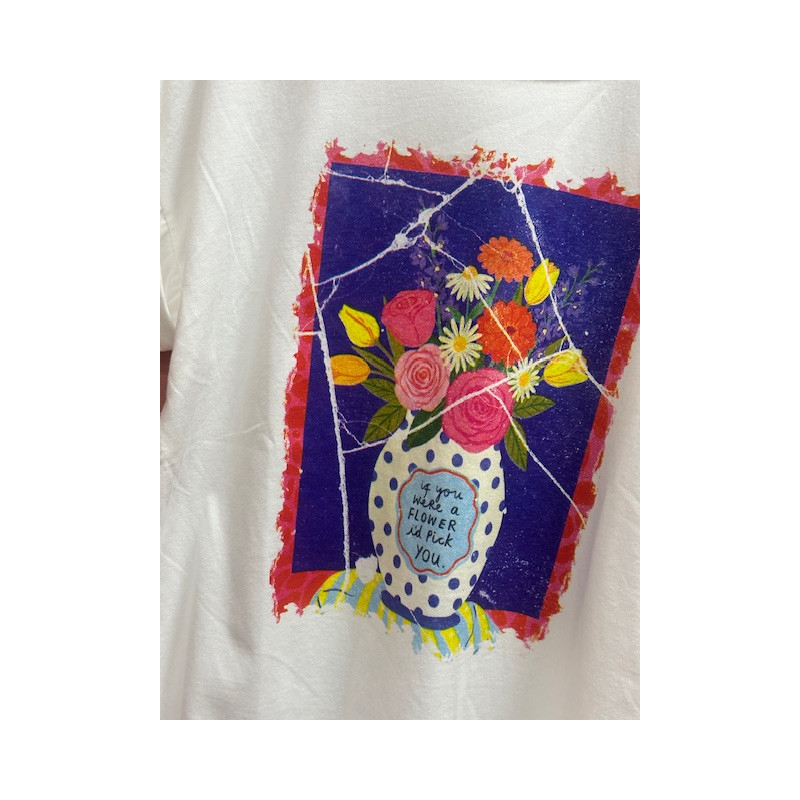 Camiseta flores