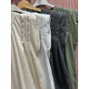Camiseta hombrera tachuelas