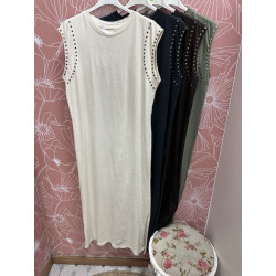 Vestido básico tachuelas