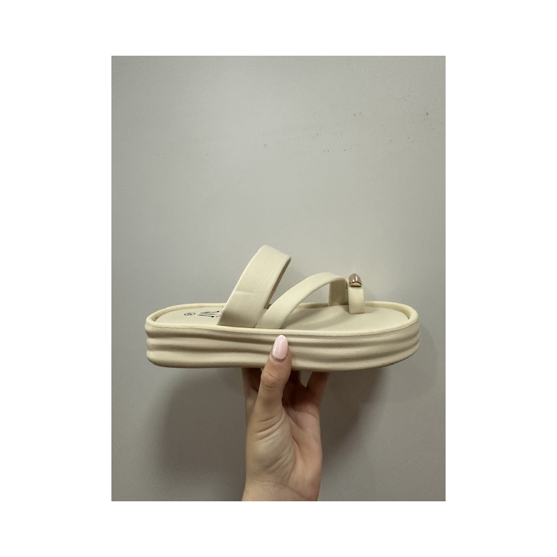 Sandalia beige